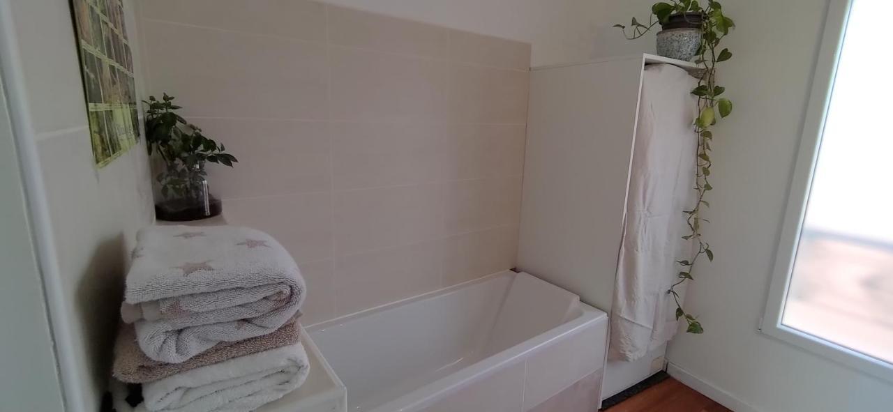 Belle Chambre Sur Terrasse A 3 Min De La Gare Bordeaux Zewnętrze zdjęcie
